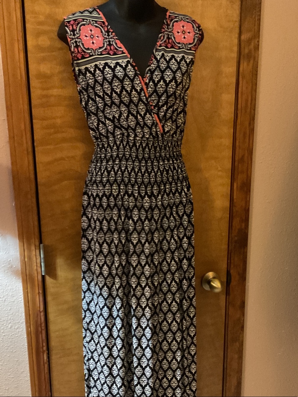 Source Unknown Black & Coral Printed Wrap Maxi Dress